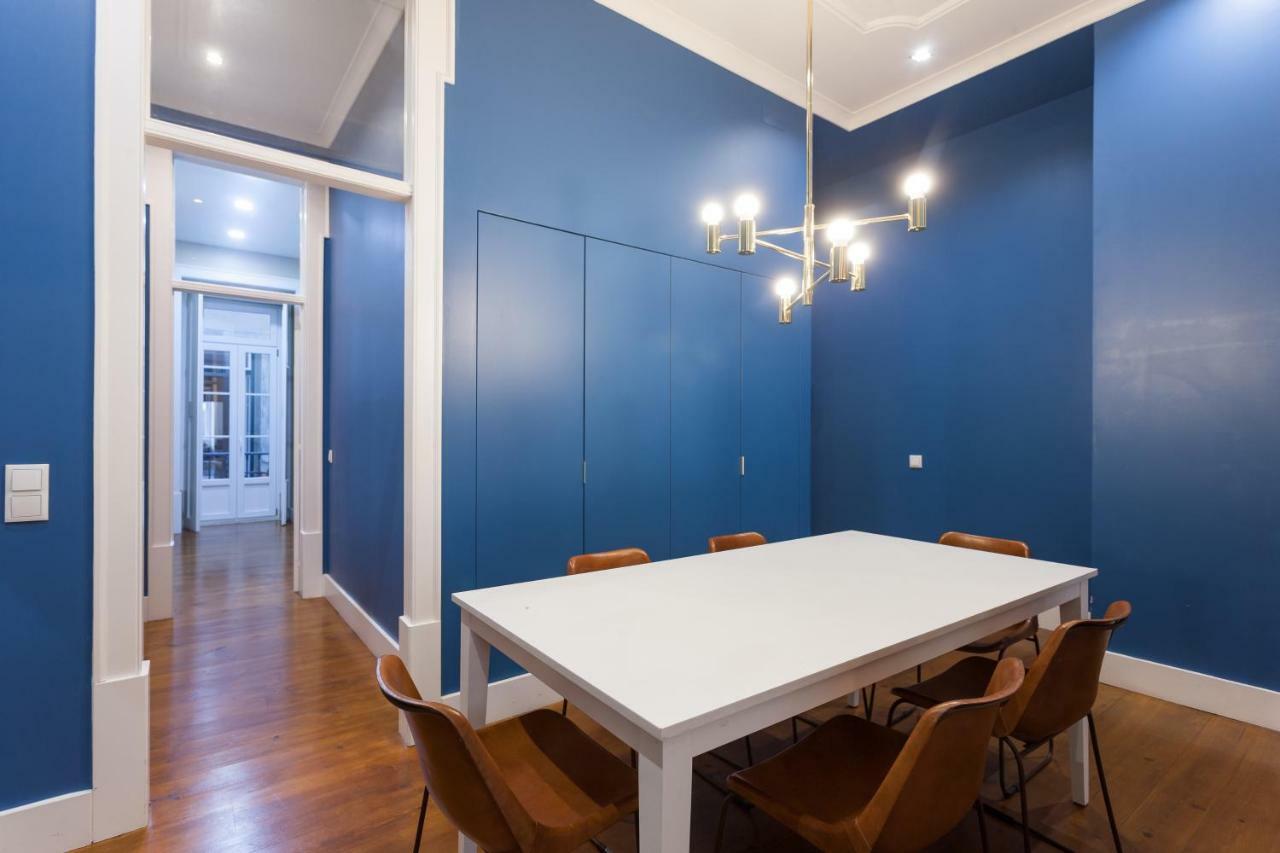 Baixa Vintage Three-Bedroom Apartment - By Lu Holidays Lisbona Esterno foto