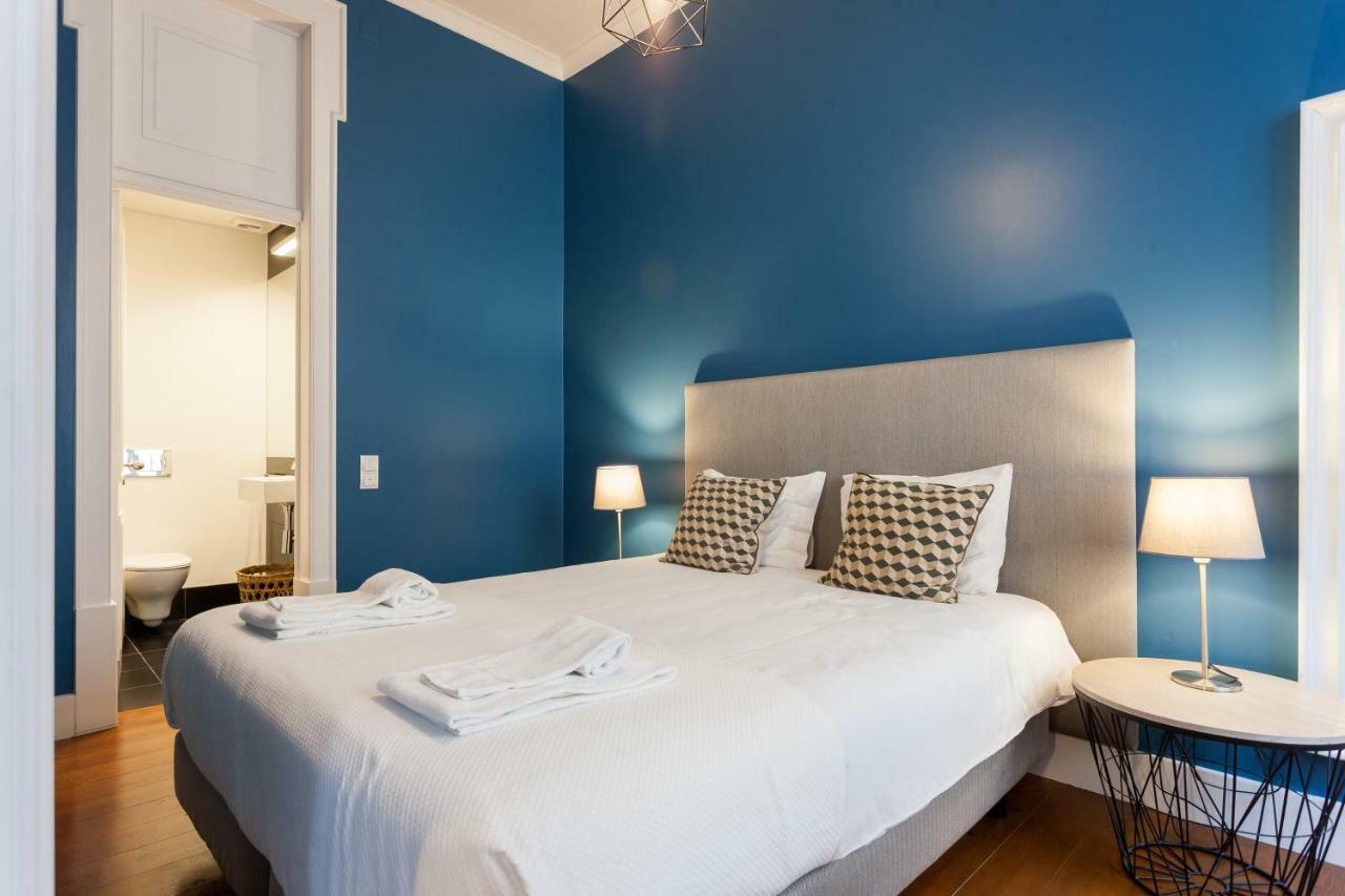 Baixa Vintage Three-Bedroom Apartment - By Lu Holidays Lisbona Esterno foto